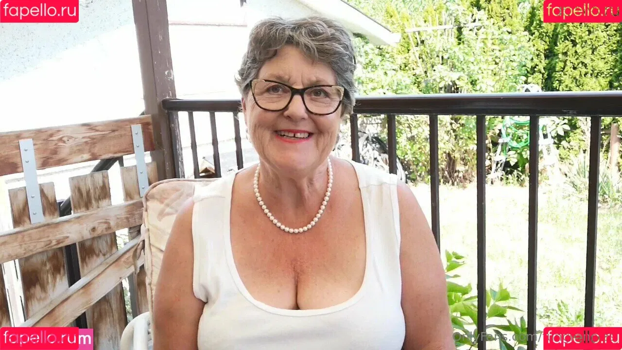 fungrannies / whathappenedtotomorrow Onlyfans Photo Gallery 