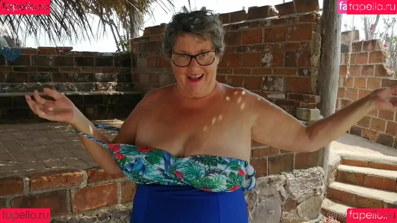 fungrannies / whathappenedtotomorrow Onlyfans Photo Gallery 