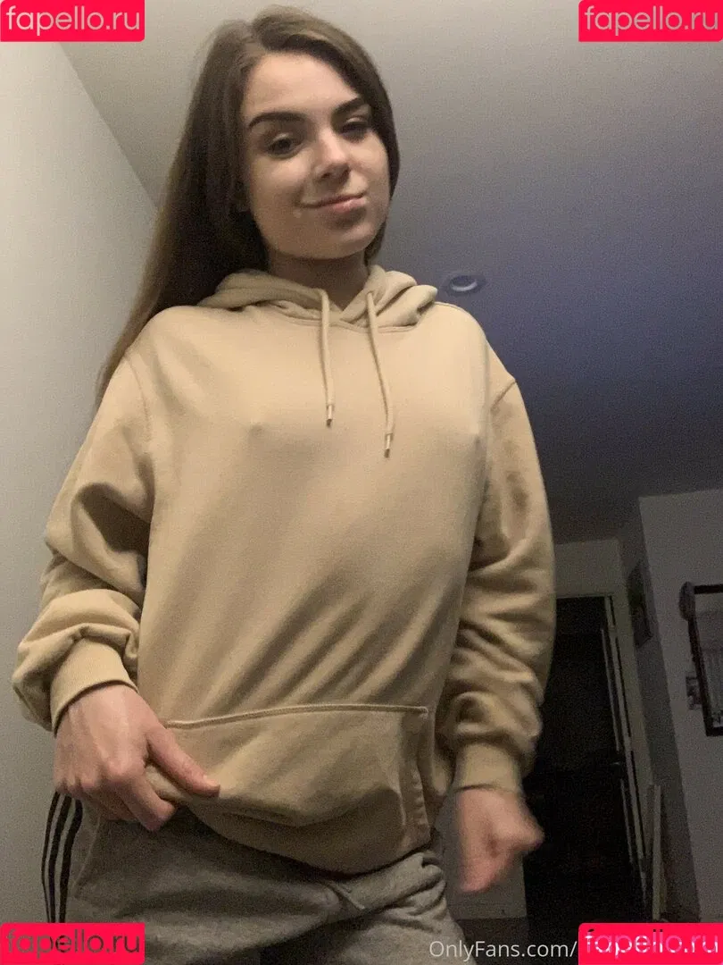 meganmarx / meganmarxxx / xmegamarx Onlyfans Photo Gallery 