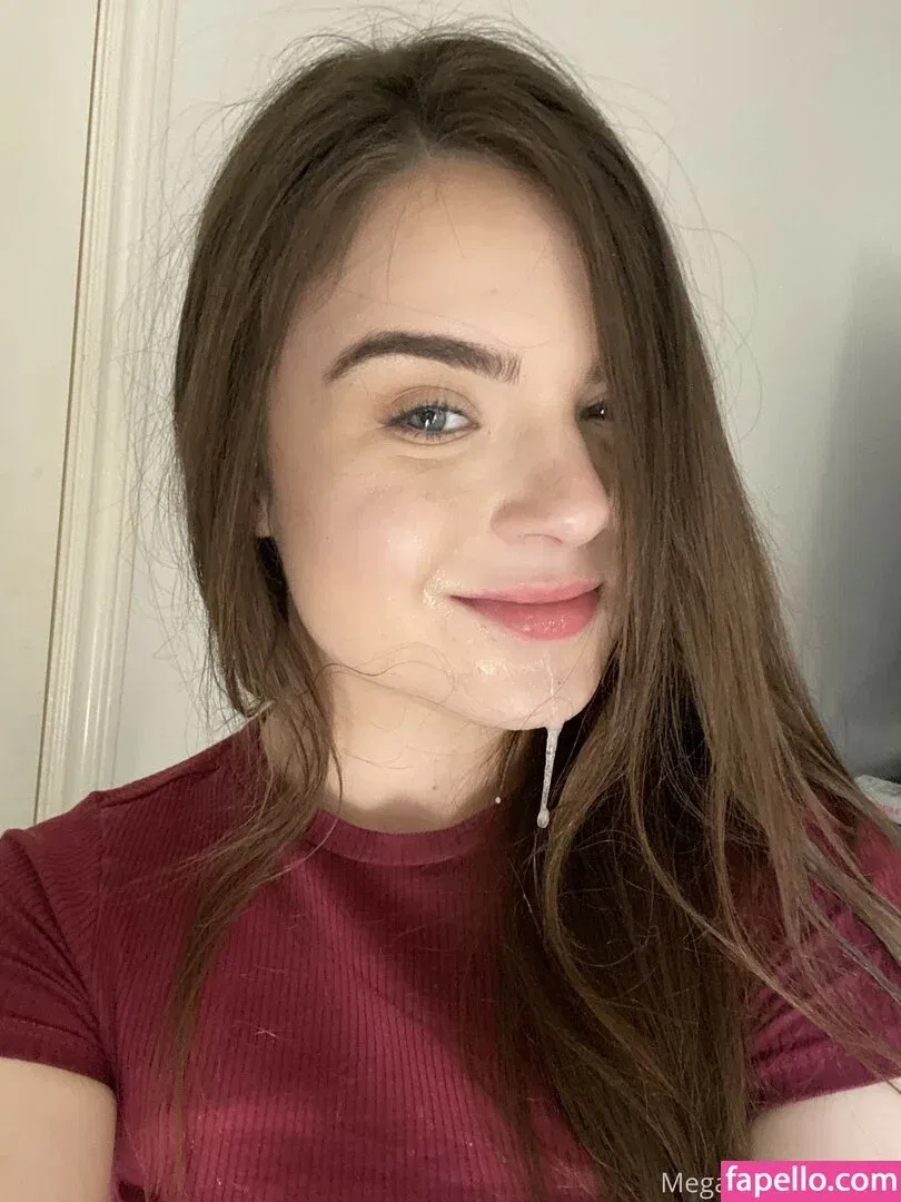 meganmarx / meganmarxxx / xmegamarx Onlyfans Photo Gallery 