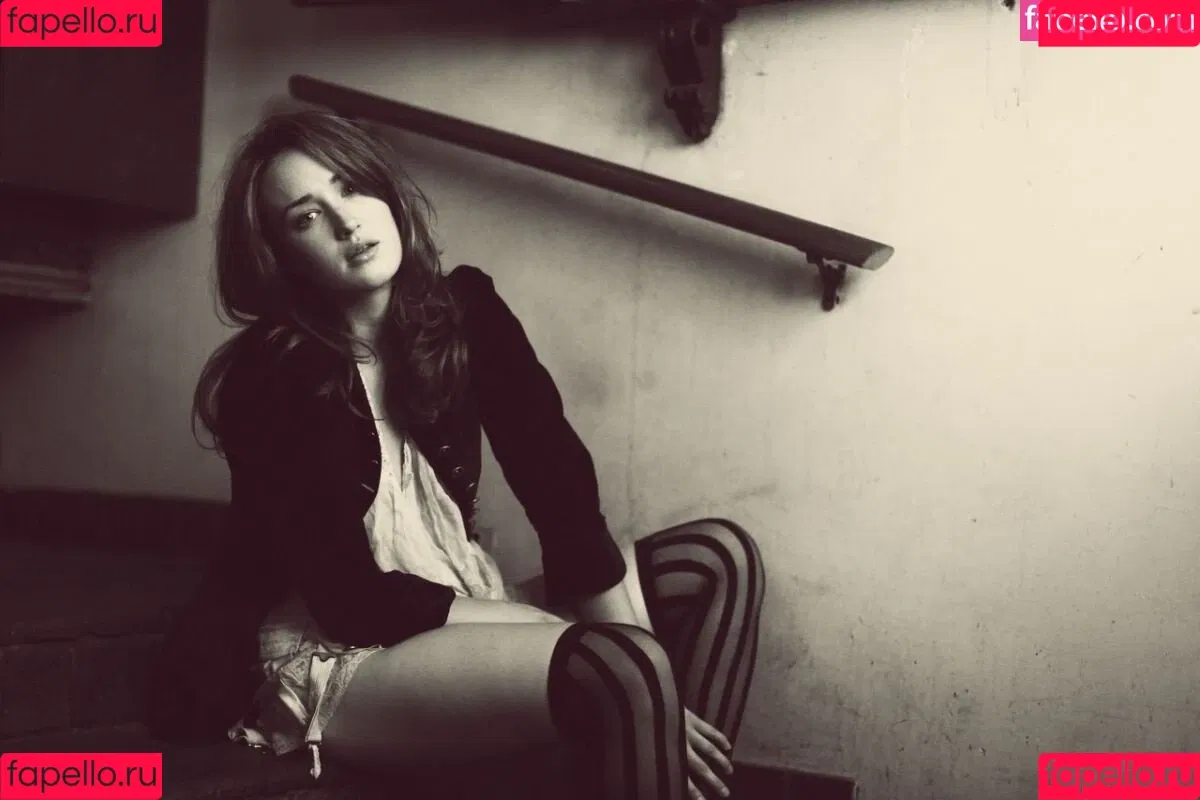 Ashley Johnson / ashleyjohnson789709 / ashleythejohnson / thevulcansalute Onlyfans Photo Gallery 