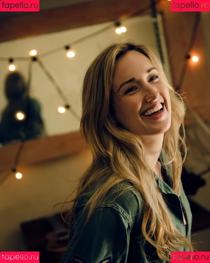 Ashley Johnson / ashleyjohnson789709 / ashleythejohnson / thevulcansalute Onlyfans Photo Gallery 