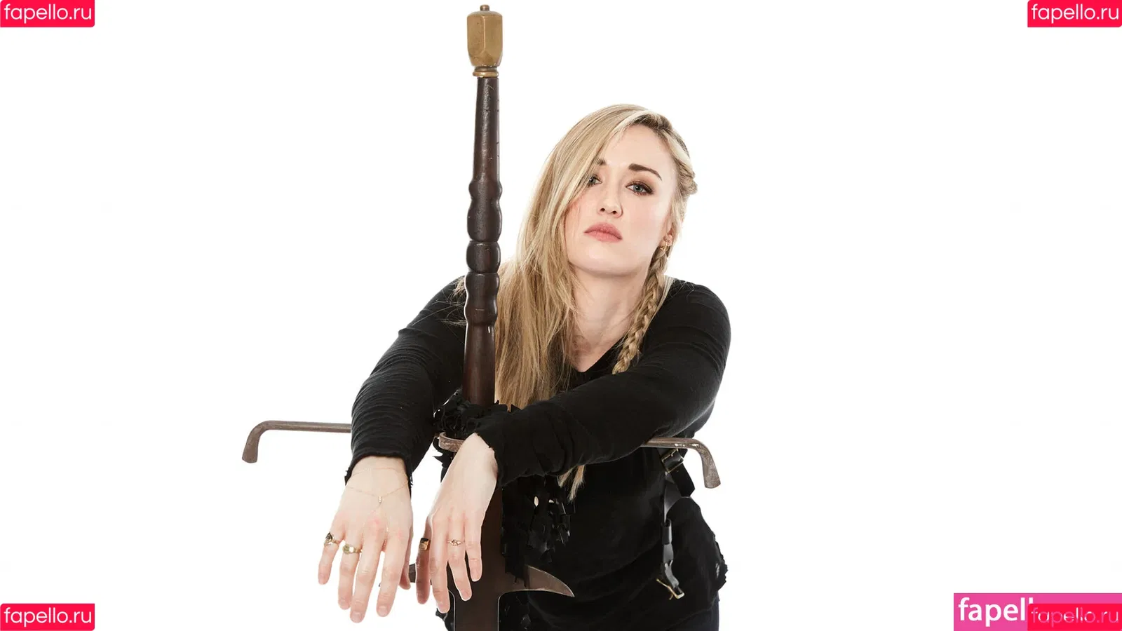 Ashley Johnson / ashleyjohnson789709 / ashleythejohnson / thevulcansalute Onlyfans Photo Gallery 