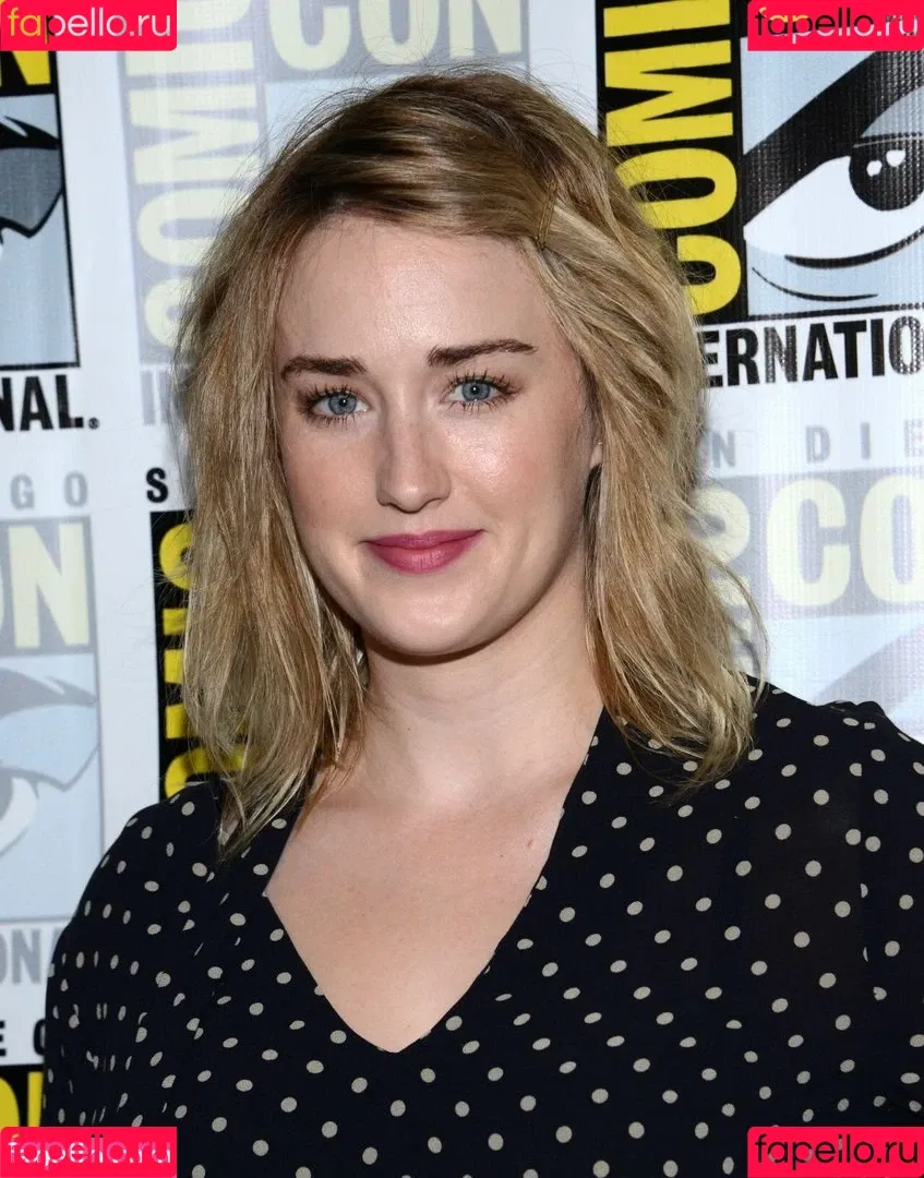 Ashley Johnson / ashleyjohnson789709 / ashleythejohnson / thevulcansalute Onlyfans Photo Gallery 
