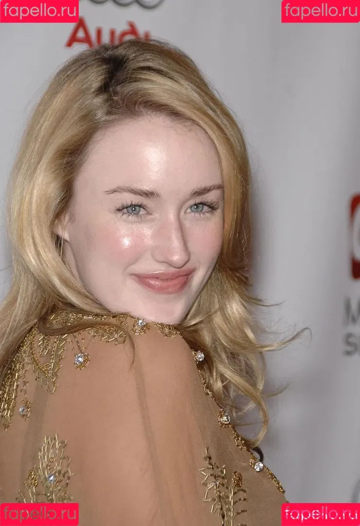 Ashley Johnson / ashleyjohnson789709 / ashleythejohnson / thevulcansalute Onlyfans Photo Gallery 