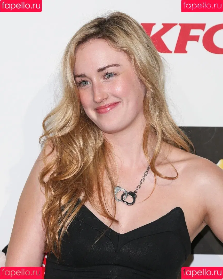 Ashley Johnson / ashleyjohnson789709 / ashleythejohnson / thevulcansalute Onlyfans Photo Gallery 