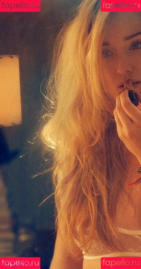 Ashley Johnson / ashleyjohnson789709 / ashleythejohnson / thevulcansalute Onlyfans Photo Gallery 