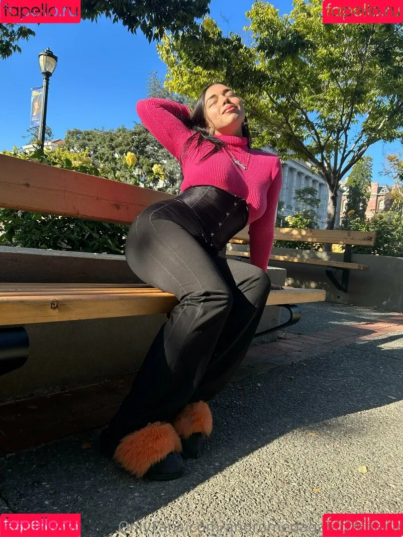 andromeda.galactea11 / andromedagalacticbabe Onlyfans Photo Gallery 