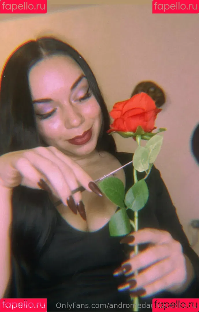 andromeda.galactea11 / andromedagalacticbabe Onlyfans Photo Gallery 