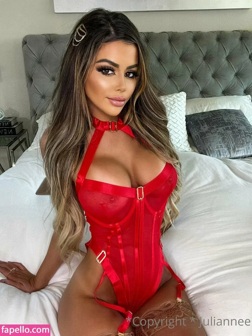 Juli.annee / juli_anneelk / juliannee Onlyfans Photo Gallery 