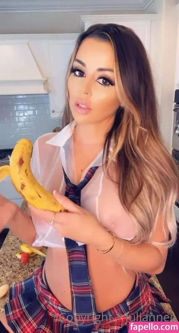 Juli.annee / juli_anneelk / juliannee Onlyfans Photo Gallery 