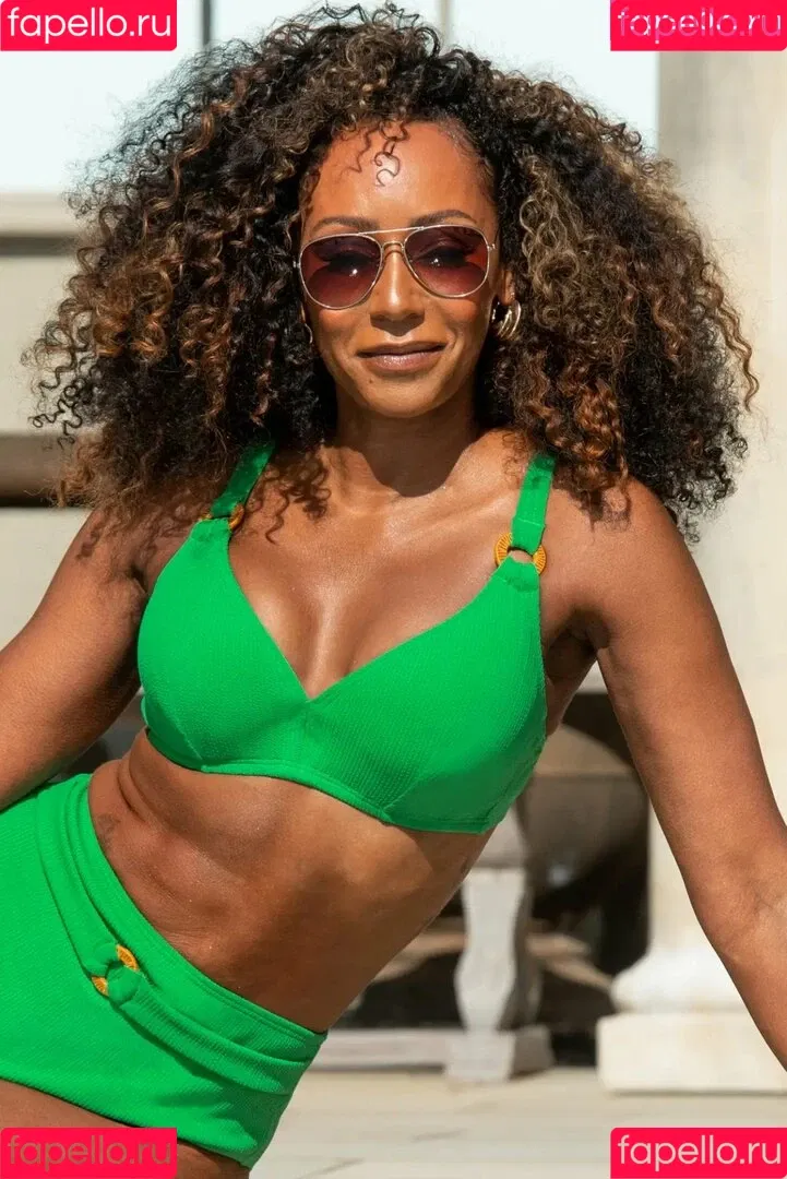 Melanie Brown / friskymellyb / officialmelb Onlyfans Photo Gallery 