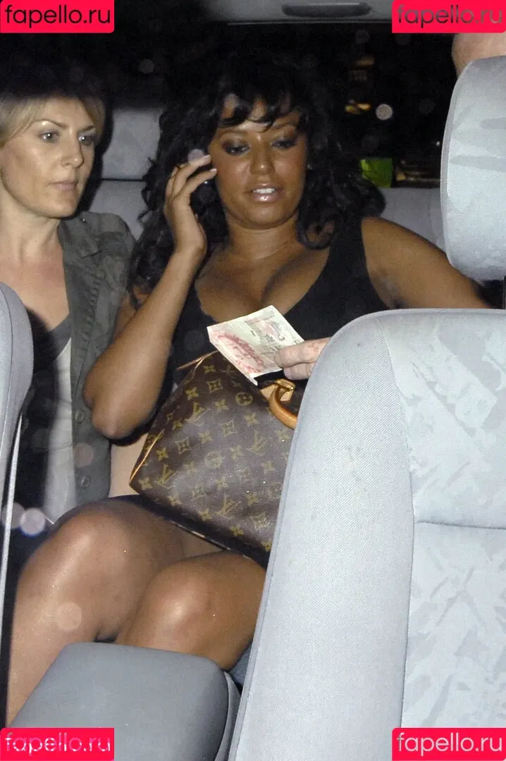 Melanie Brown / friskymellyb / officialmelb Onlyfans Photo Gallery 