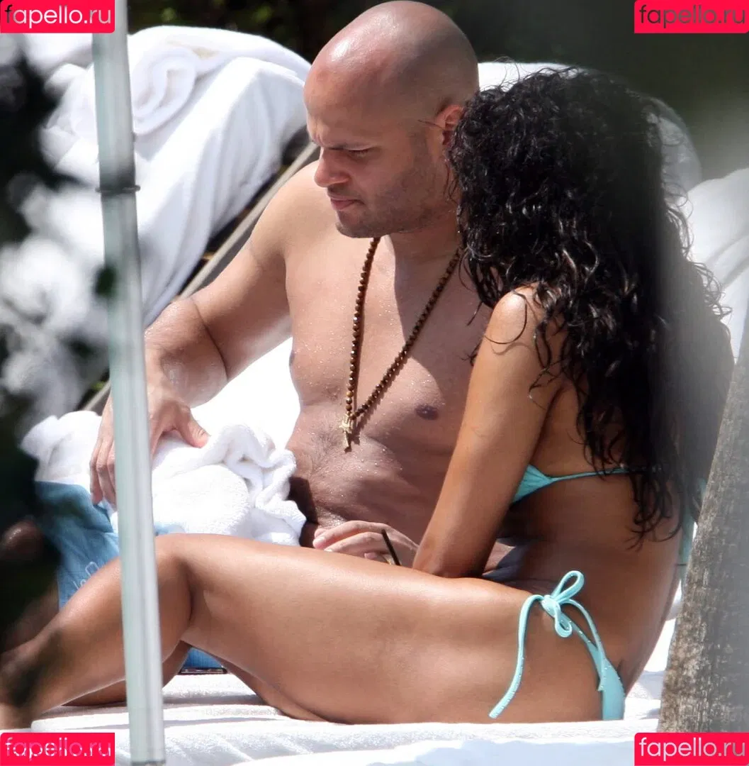 Melanie Brown / friskymellyb / officialmelb Onlyfans Photo Gallery 