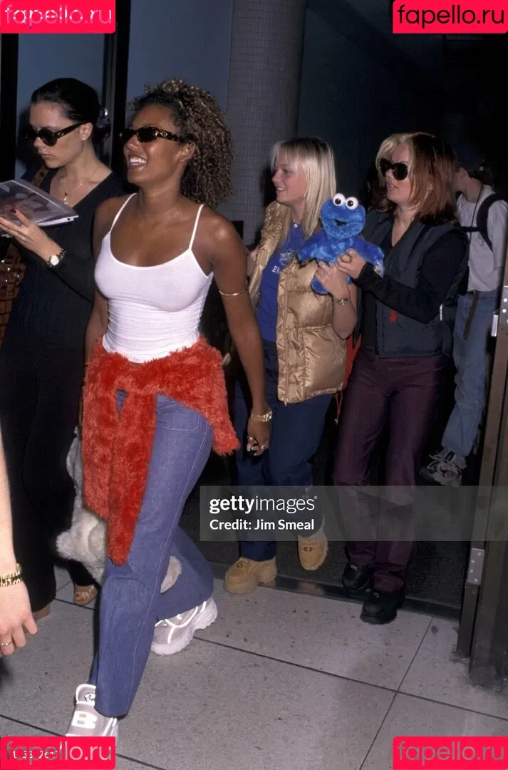 Melanie Brown / friskymellyb / officialmelb Onlyfans Photo Gallery 