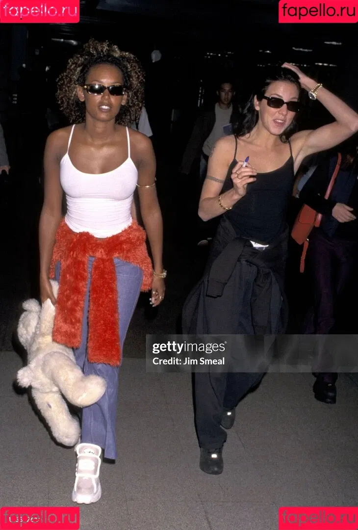 Melanie Brown / friskymellyb / officialmelb Onlyfans Photo Gallery 