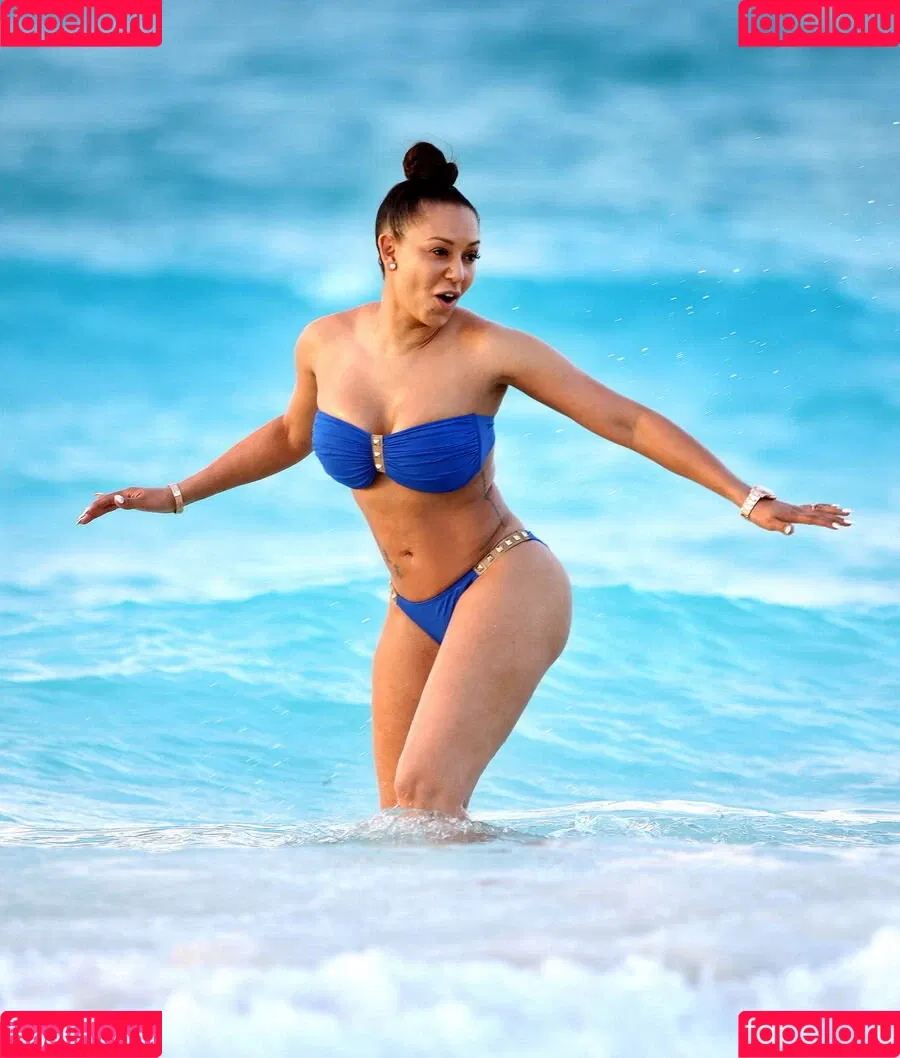 Melanie Brown / friskymellyb / officialmelb Onlyfans Photo Gallery 