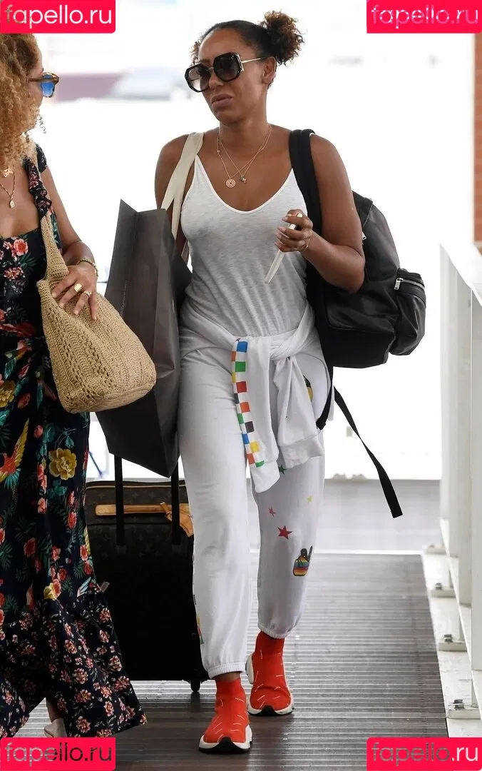 Melanie Brown / friskymellyb / officialmelb Onlyfans Photo Gallery 