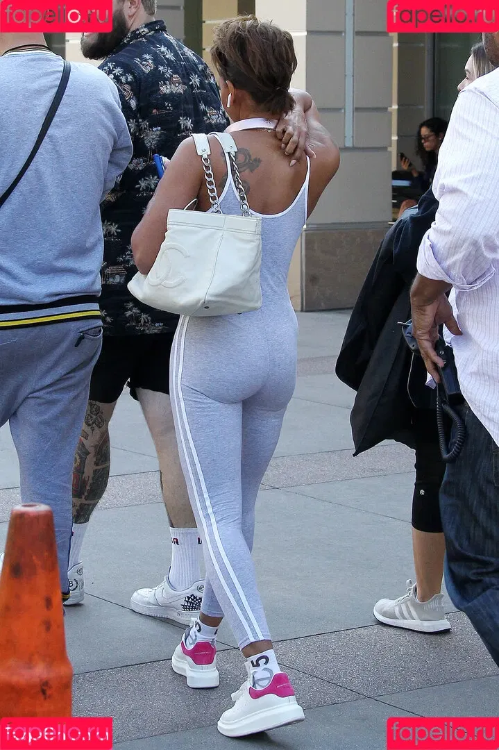 Melanie Brown / friskymellyb / officialmelb Onlyfans Photo Gallery 