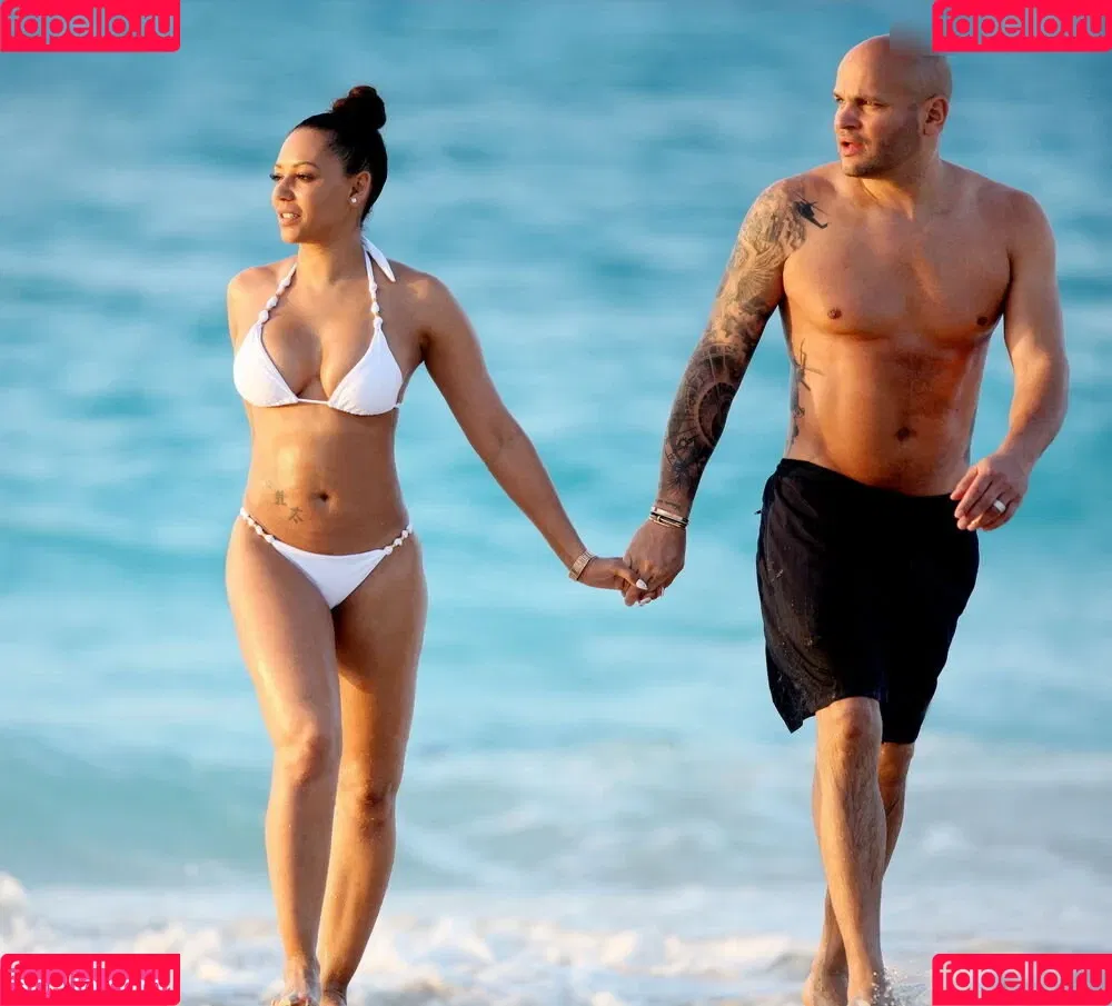 Melanie Brown / friskymellyb / officialmelb Onlyfans Photo Gallery 