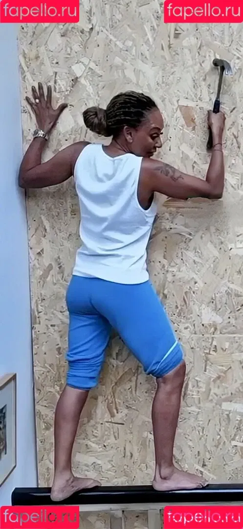 Melanie Brown / friskymellyb / officialmelb Onlyfans Photo Gallery 