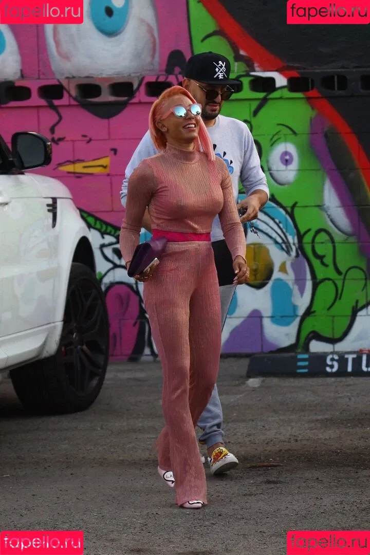 Melanie Brown / friskymellyb / officialmelb Onlyfans Photo Gallery 