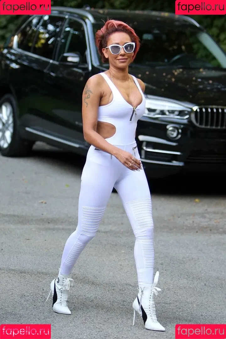 Melanie Brown / friskymellyb / officialmelb Onlyfans Photo Gallery 