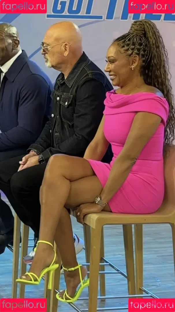 Melanie Brown / friskymellyb / officialmelb Onlyfans Photo Gallery 