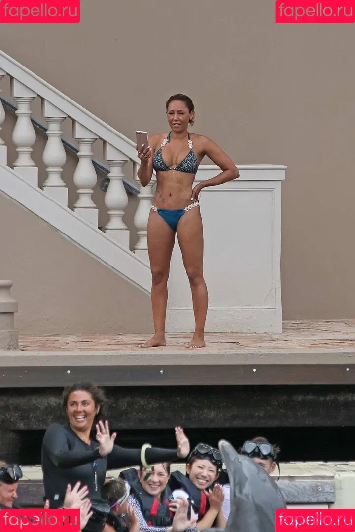 Melanie Brown / friskymellyb / officialmelb Onlyfans Photo Gallery 