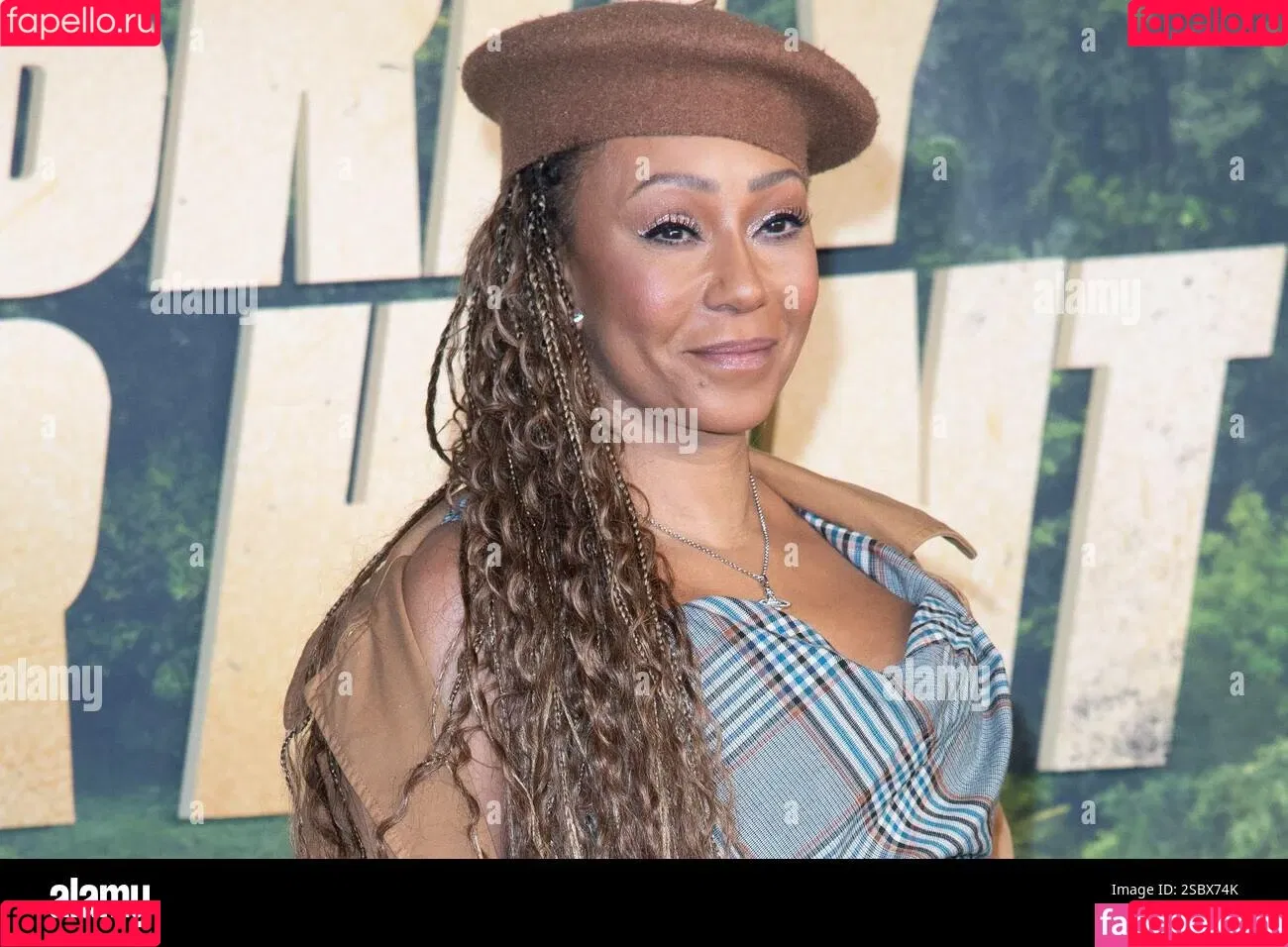 Melanie Brown / friskymellyb / officialmelb Onlyfans Photo Gallery 