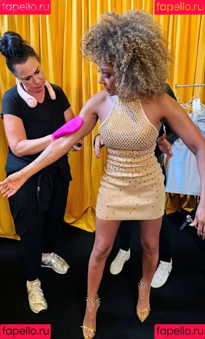 Melanie Brown / friskymellyb / officialmelb Onlyfans Photo Gallery 