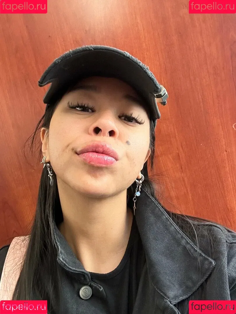 Jikatabi Onlyfans Photo Gallery 