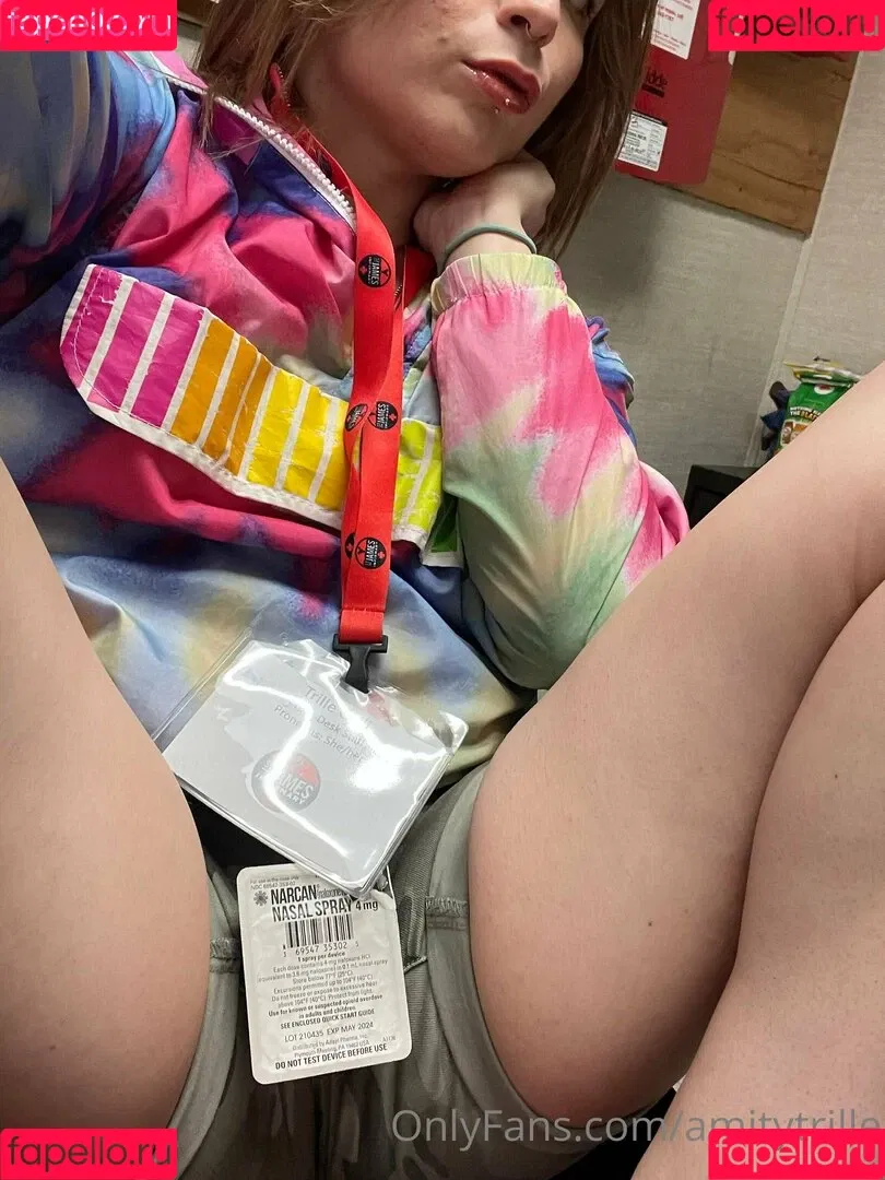 amythrill / dvlwearsdsgnr Onlyfans Photo Gallery 