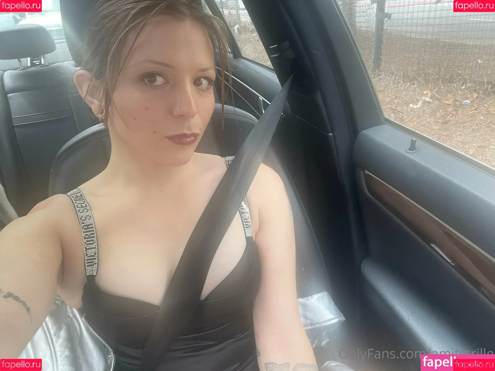 amythrill / dvlwearsdsgnr Onlyfans Photo Gallery 