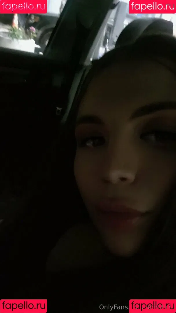 amythrill / dvlwearsdsgnr Onlyfans Photo Gallery 