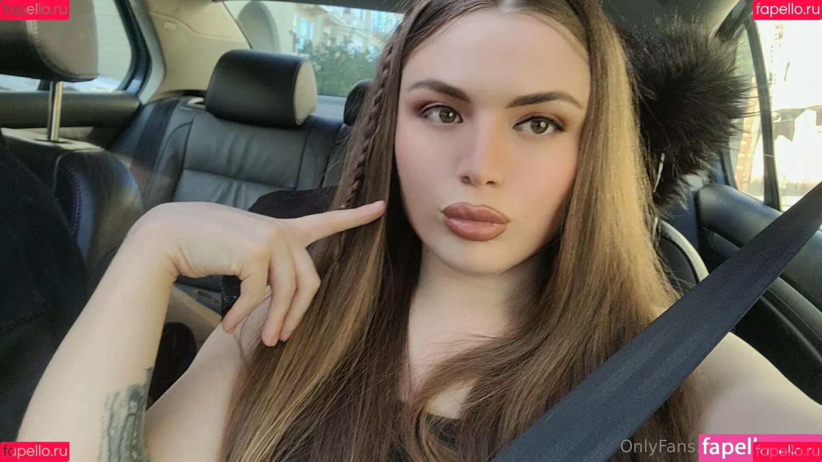 amythrill / dvlwearsdsgnr Onlyfans Photo Gallery 