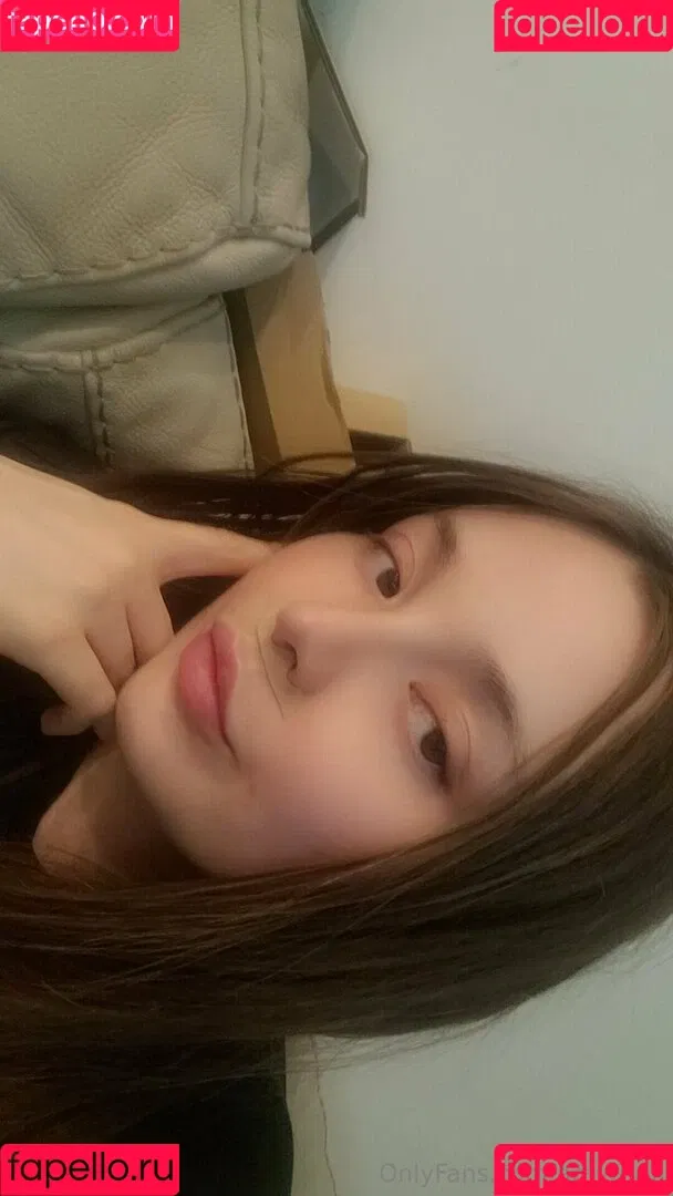 amythrill / dvlwearsdsgnr Onlyfans Photo Gallery 