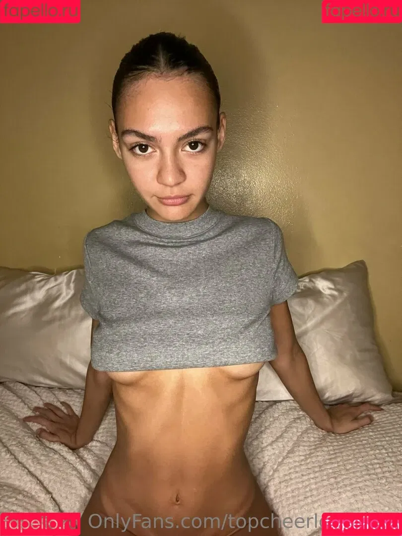 top_secret18 / topcheerleader18 Onlyfans Photo Gallery 
