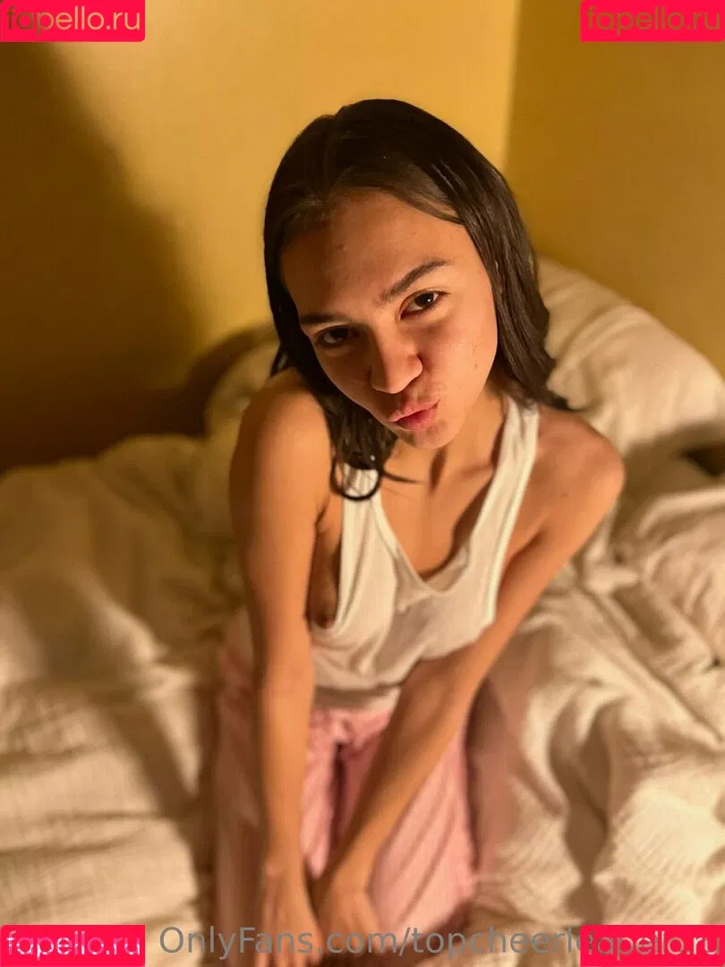 top_secret18 / topcheerleader18 Onlyfans Photo Gallery 