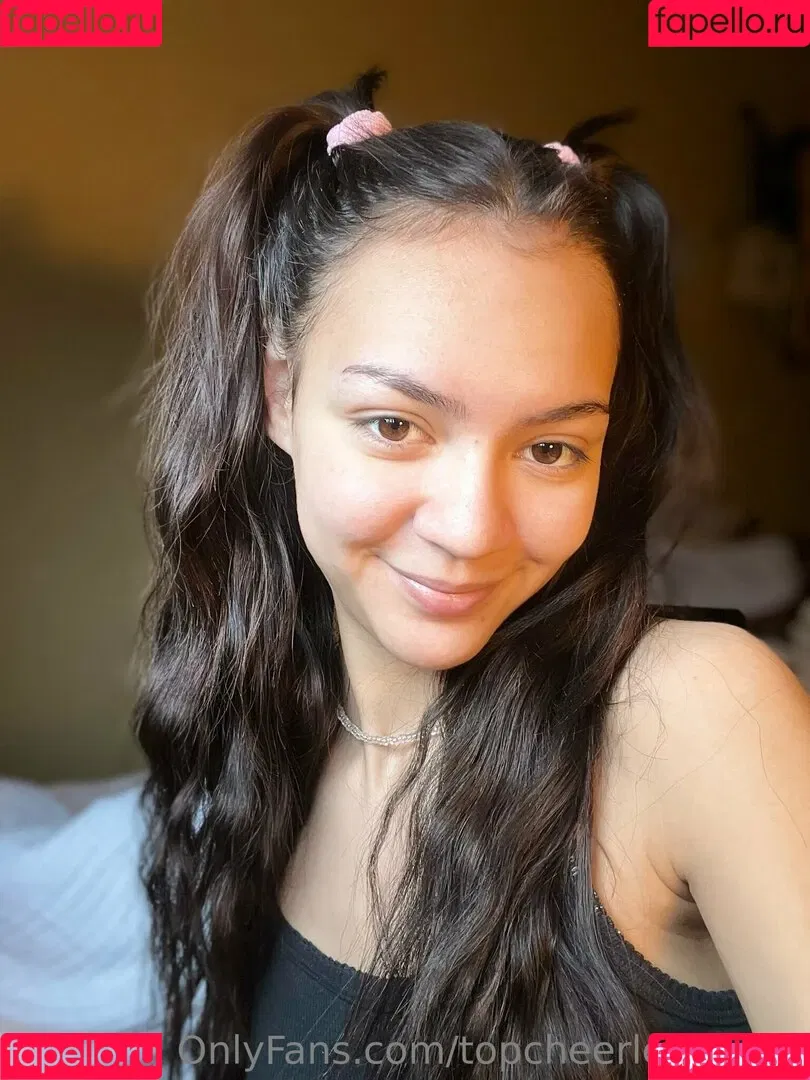 top_secret18 / topcheerleader18 Onlyfans Photo Gallery 