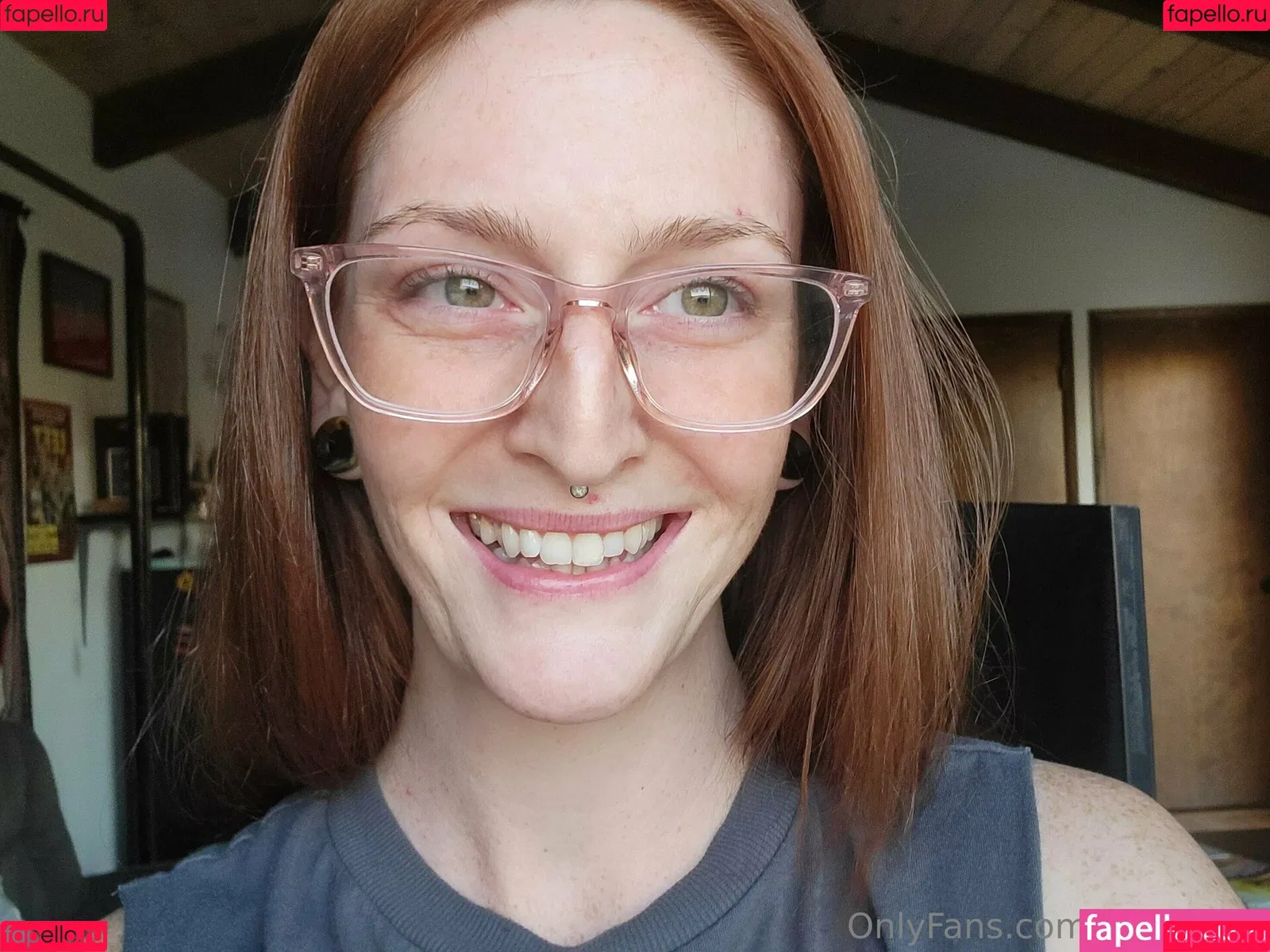 apocketfullofrosiee / r0sie_doll Onlyfans Photo Gallery 