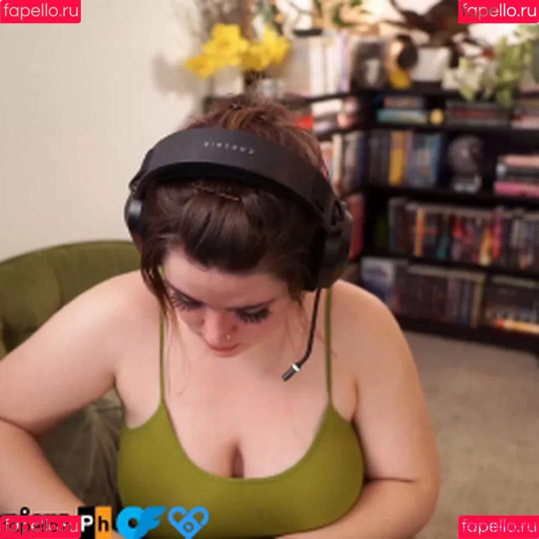 EvelynPiers / bettababe Onlyfans Photo Gallery 