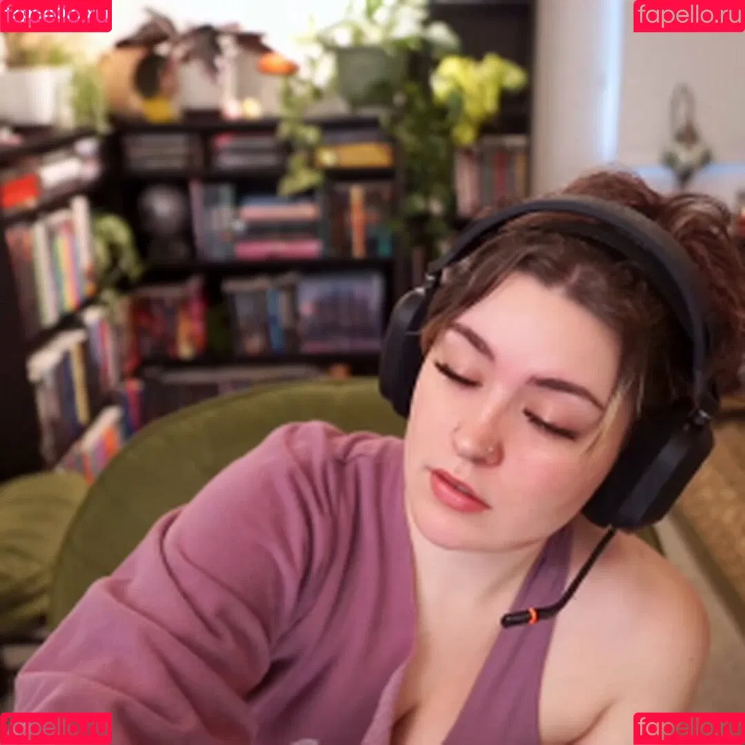 EvelynPiers / bettababe Onlyfans Photo Gallery 