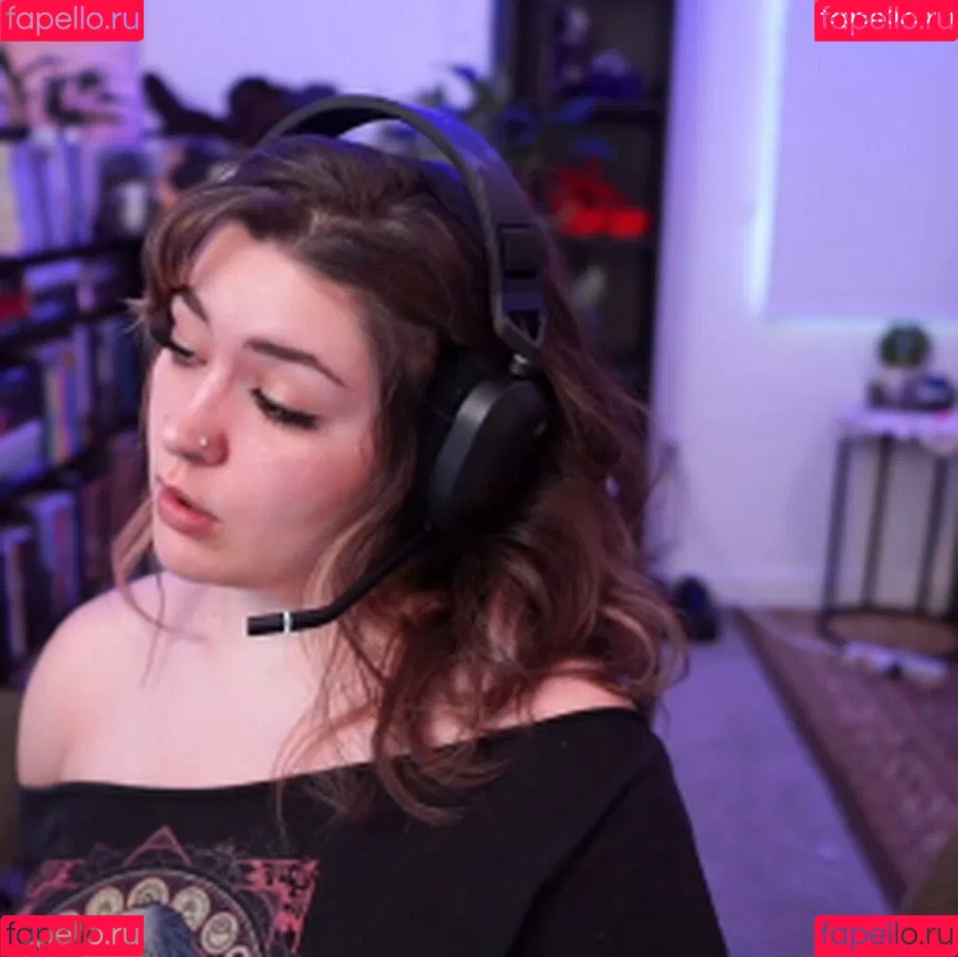 EvelynPiers / bettababe Onlyfans Photo Gallery 