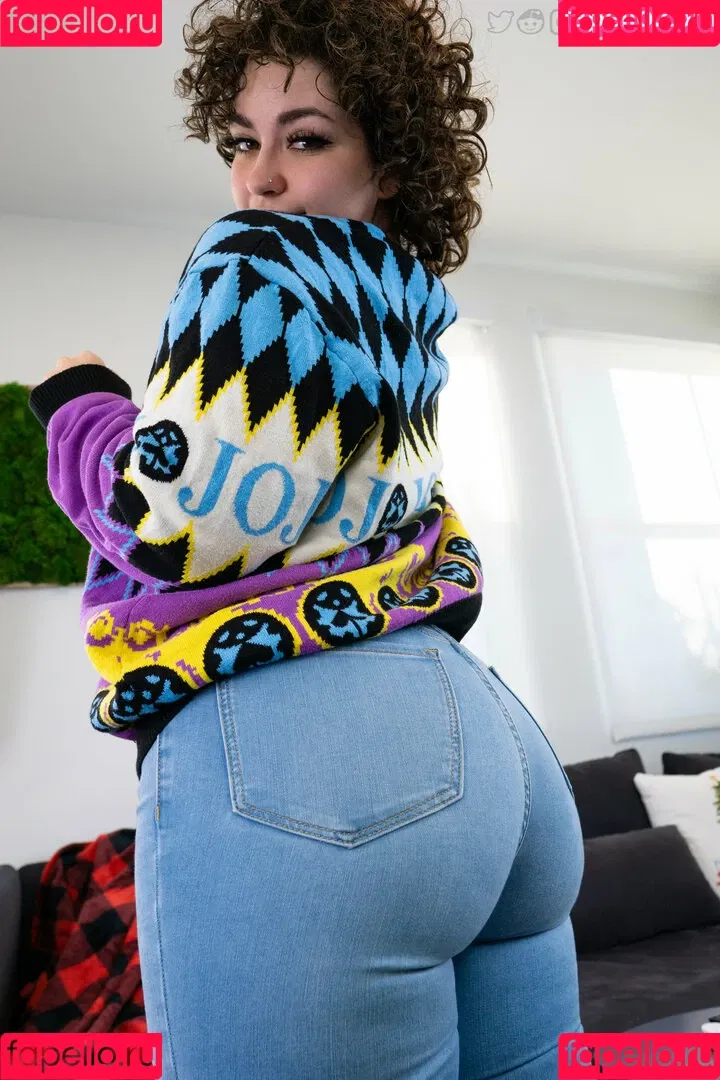 EvelynPiers / bettababe Onlyfans Photo Gallery 