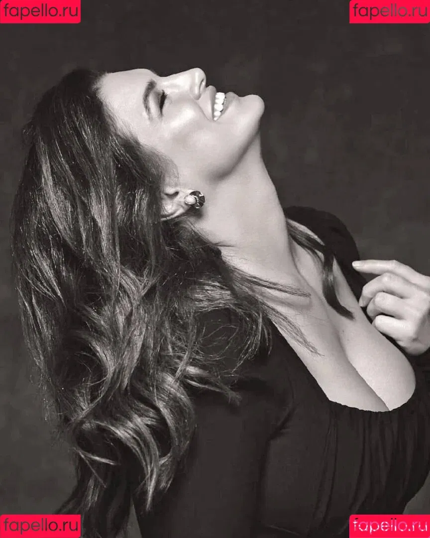 Gina Carano / ginacarano / ginajcarano Onlyfans Photo Gallery 