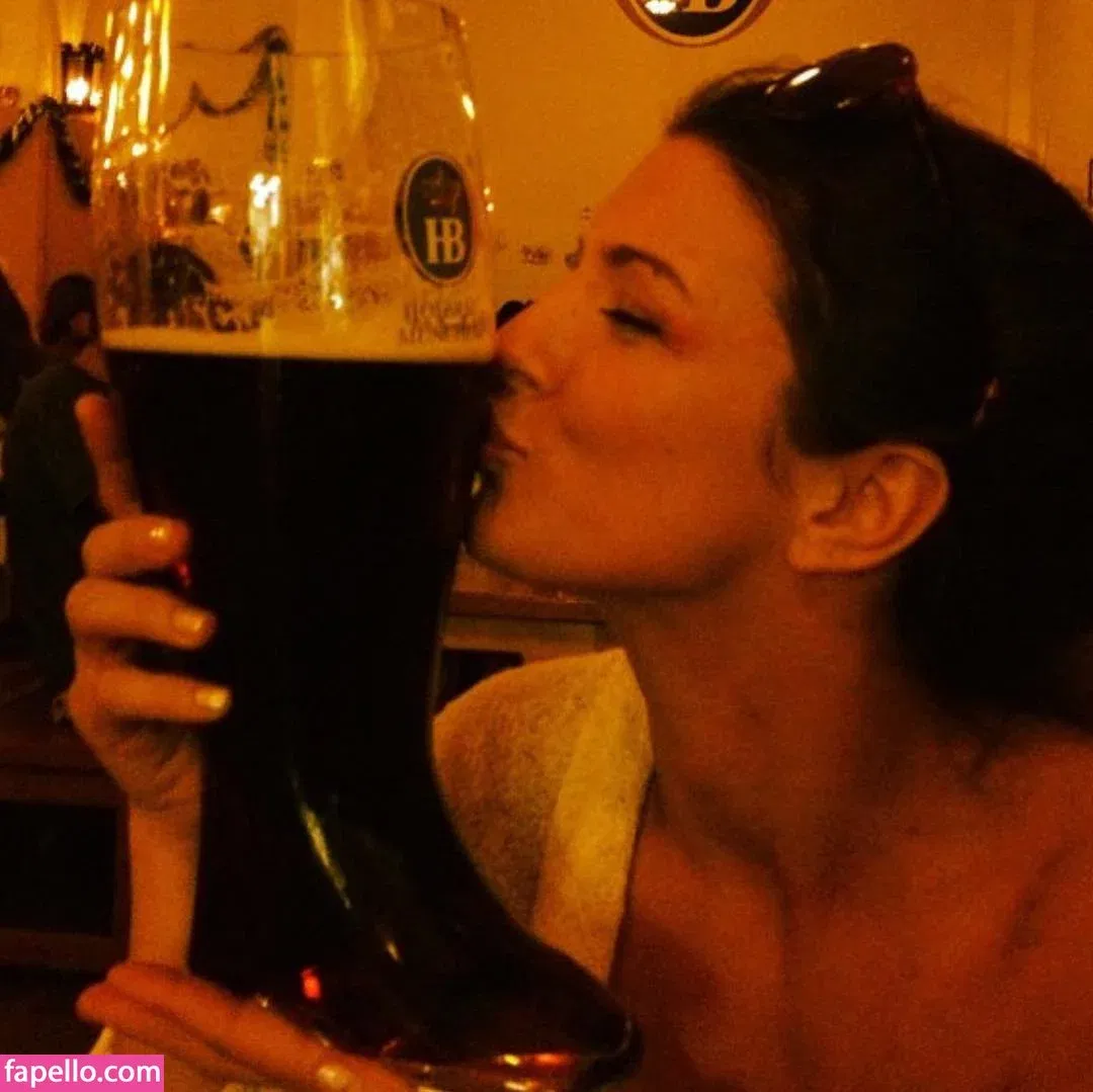 Gina Carano / ginacarano / ginajcarano Onlyfans Photo Gallery 