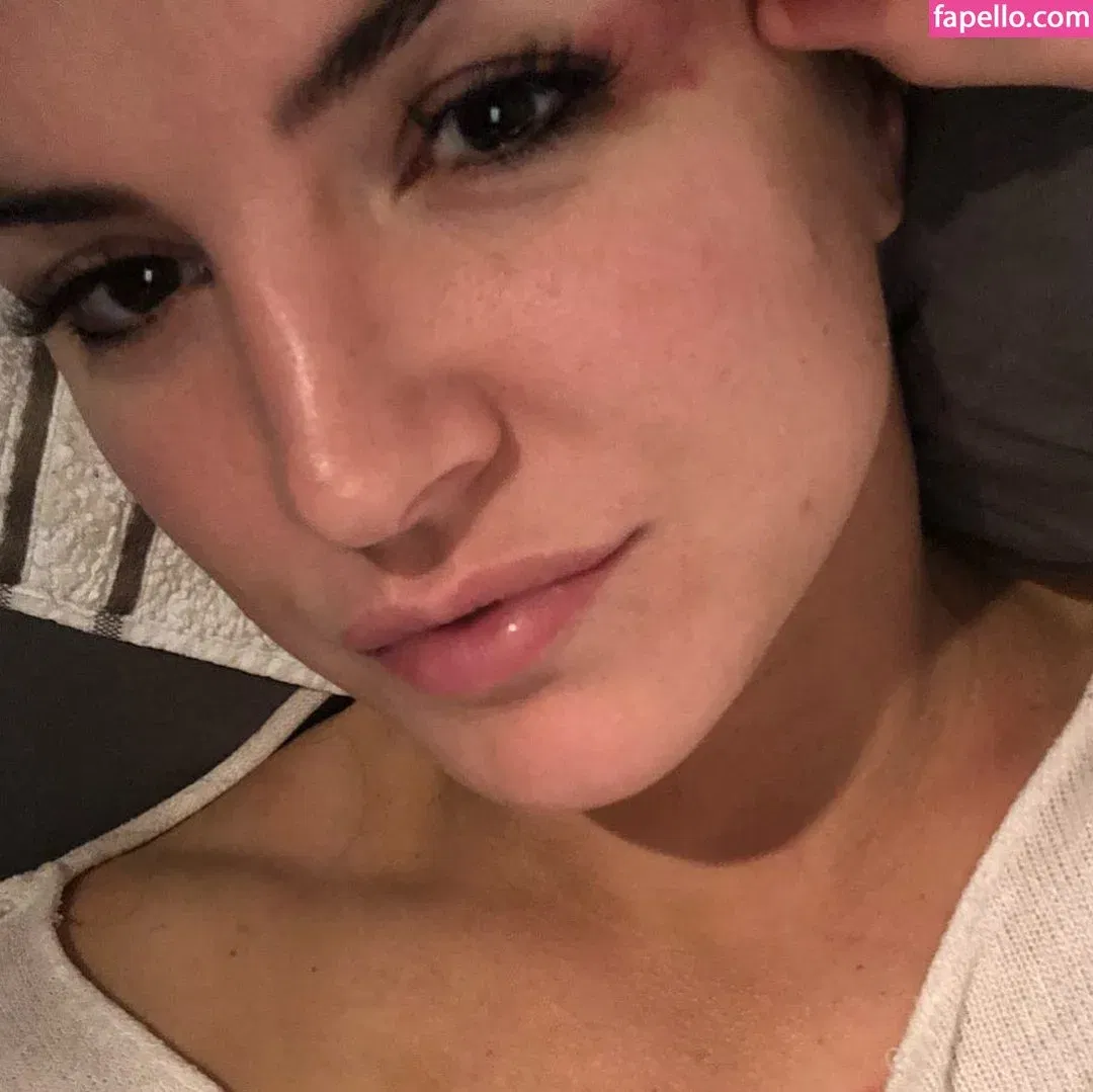 Gina Carano / ginacarano / ginajcarano Onlyfans Photo Gallery 