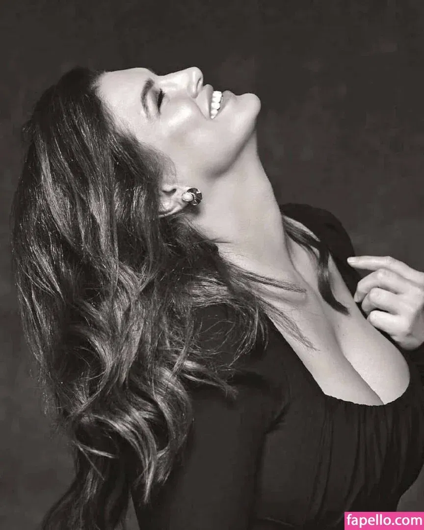 Gina Carano / ginacarano / ginajcarano Onlyfans Photo Gallery 