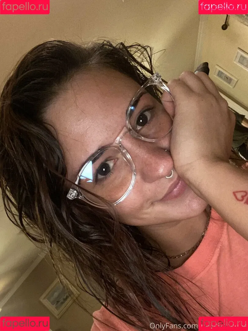 Autumn Marie Mcintosh / autumnmcintos18 / naughty_autie Onlyfans Photo Gallery 